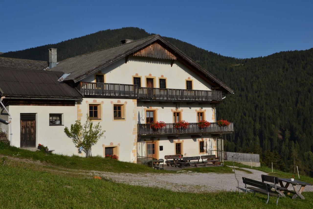 Gostnerhof Dobbiaco Exterior foto